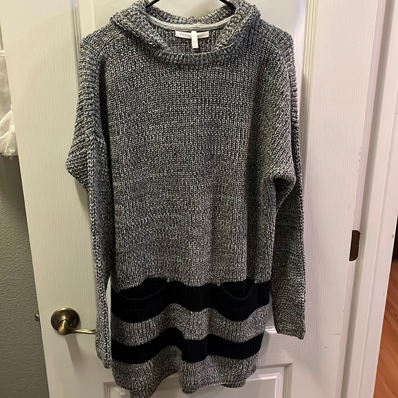 Victoria’s Secret dress long sleeve sweater, hoodie, dress with pockets - Picture 1 of 7